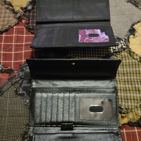 Women Black Wallet NWOT - Picture 3 of 7